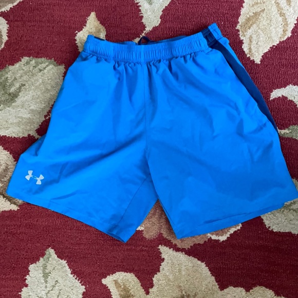 Under armour running shorts - Picture 1 of 1